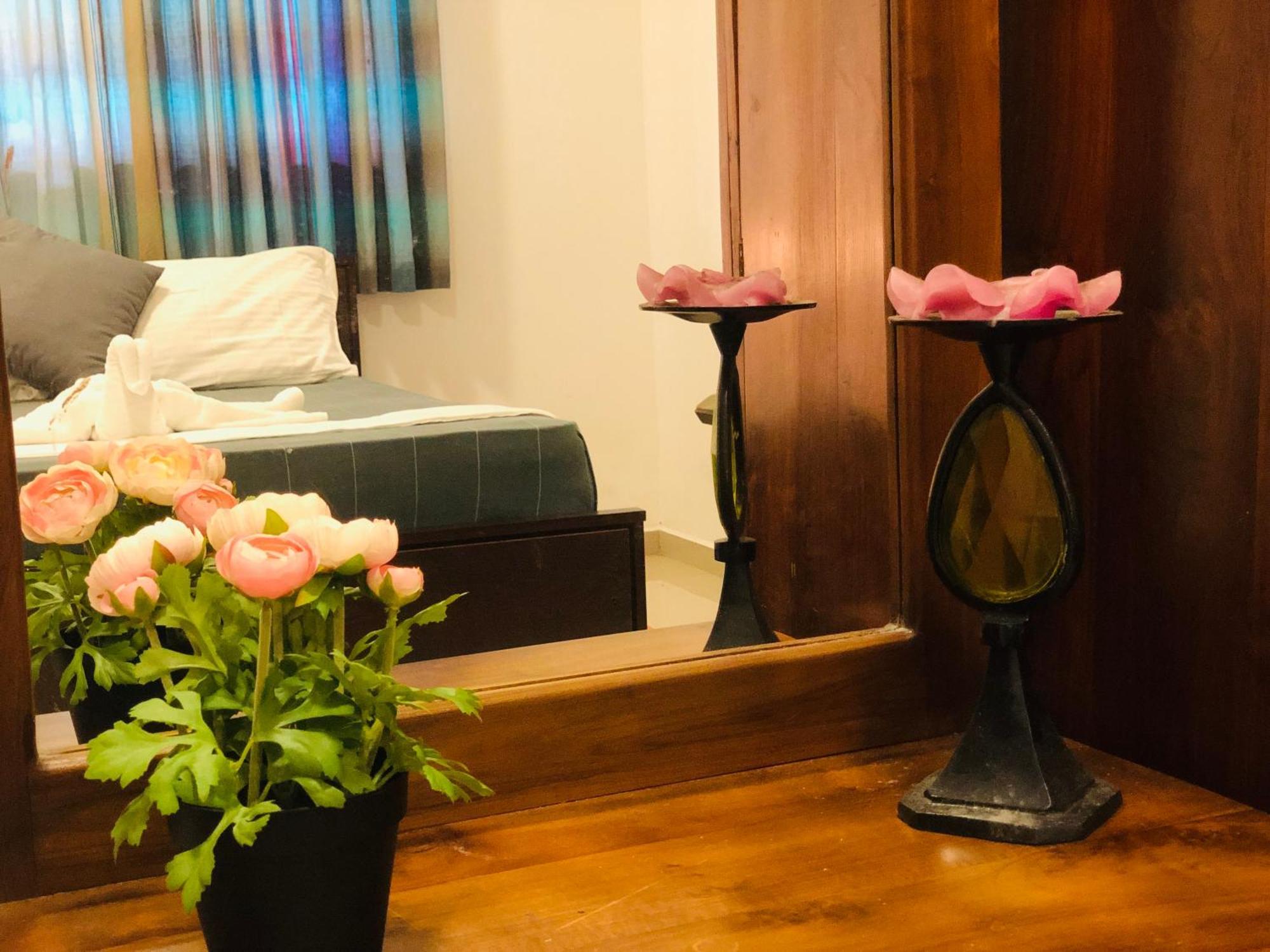 Jaya Villa Хиккадува Экстерьер фото