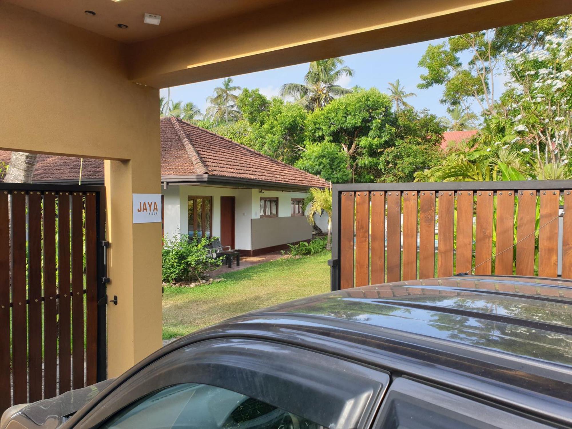 Jaya Villa Хиккадува Экстерьер фото