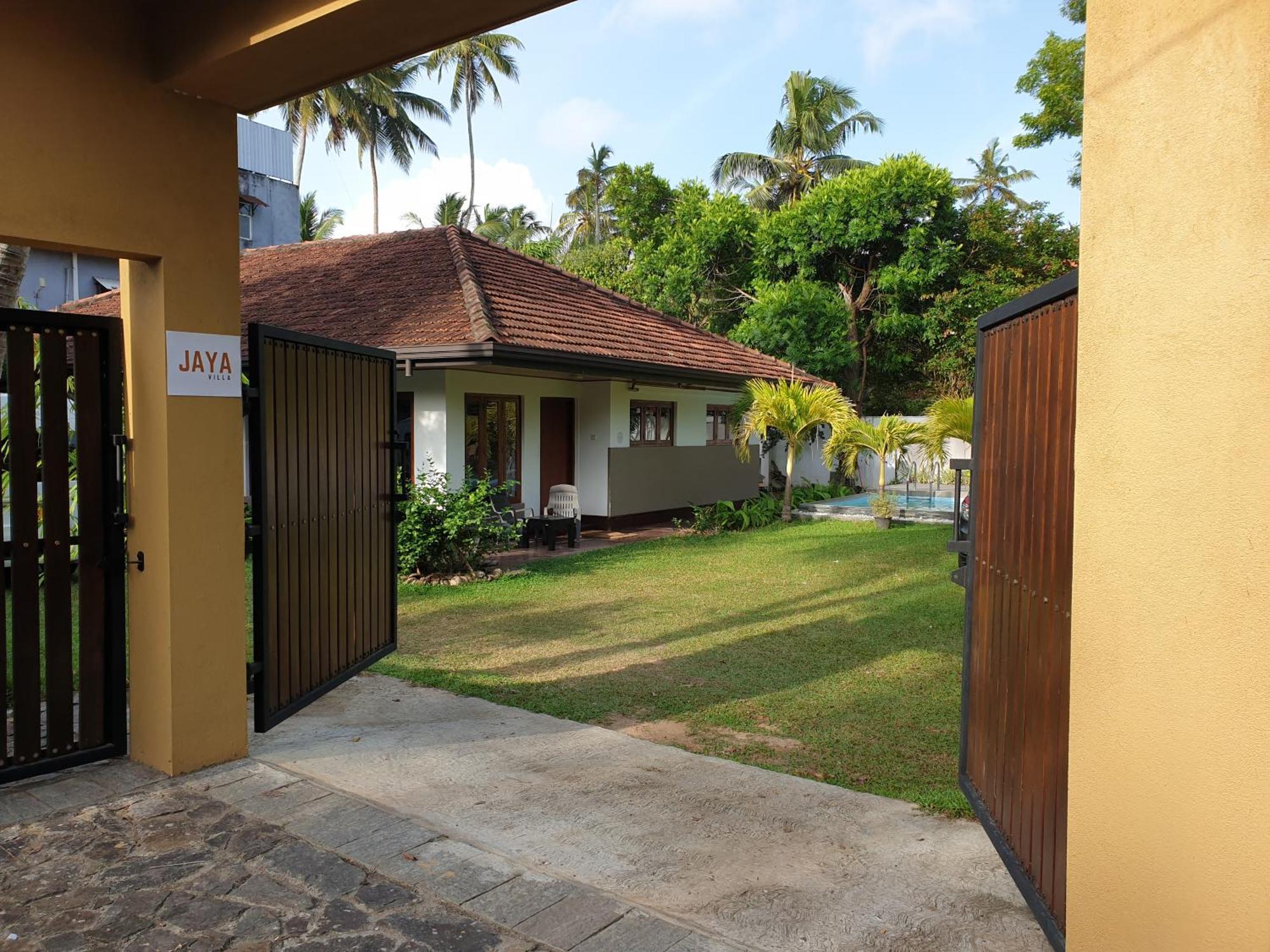 Jaya Villa Хиккадува Экстерьер фото